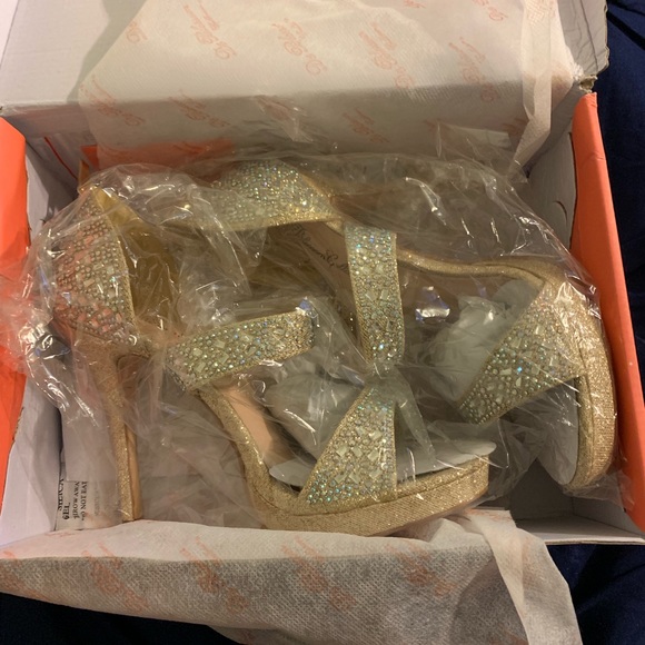 High heels size 8 - Picture 1 of 3